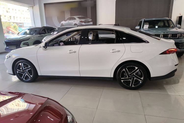 Used Roewe D7 2023 DMH 125km Superior Edition Left Side