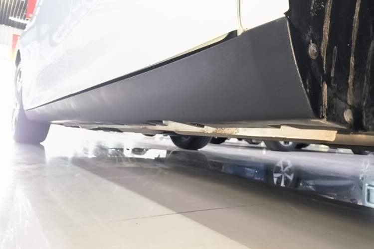 Used Roewe D7 2023 DMH 125km Excellence Edition Left Side Sill