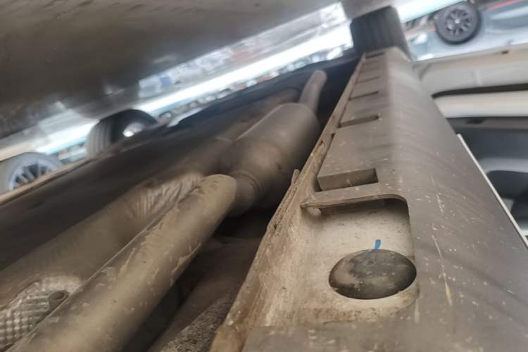 Used Roewe D7 2023 DMH 125km Superior Edition Left Side Sill