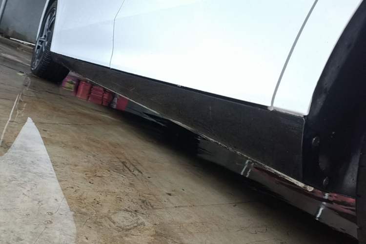 Used Roewe D7 2023 EV 510km Rear-Drive Flagship Edition Left Side Sill