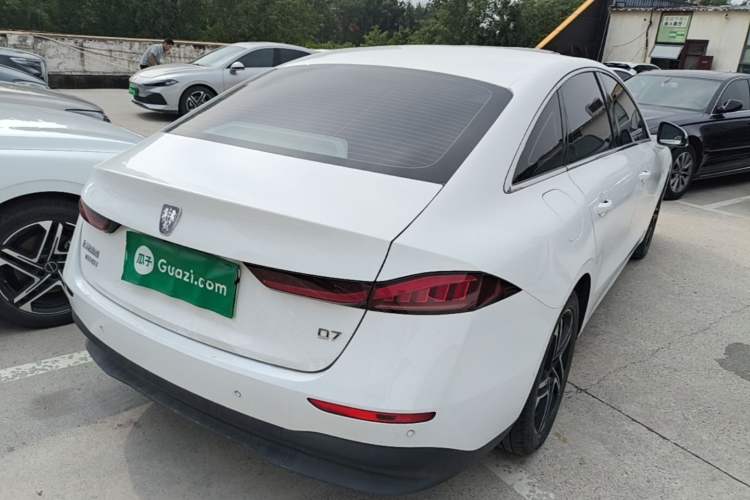 Used Roewe D7 2023 DMH 125km Superior Edition Rear Right 45 Deg