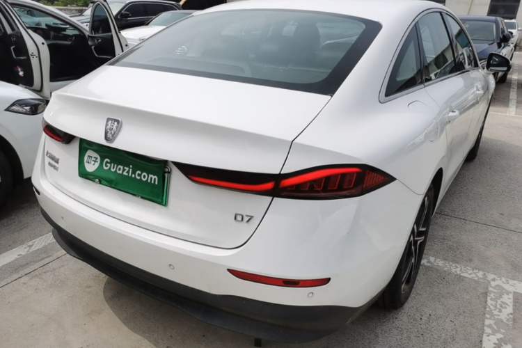 Used Roewe D7 2023 DMH 125km Superior Edition Rear Right 45 Deg