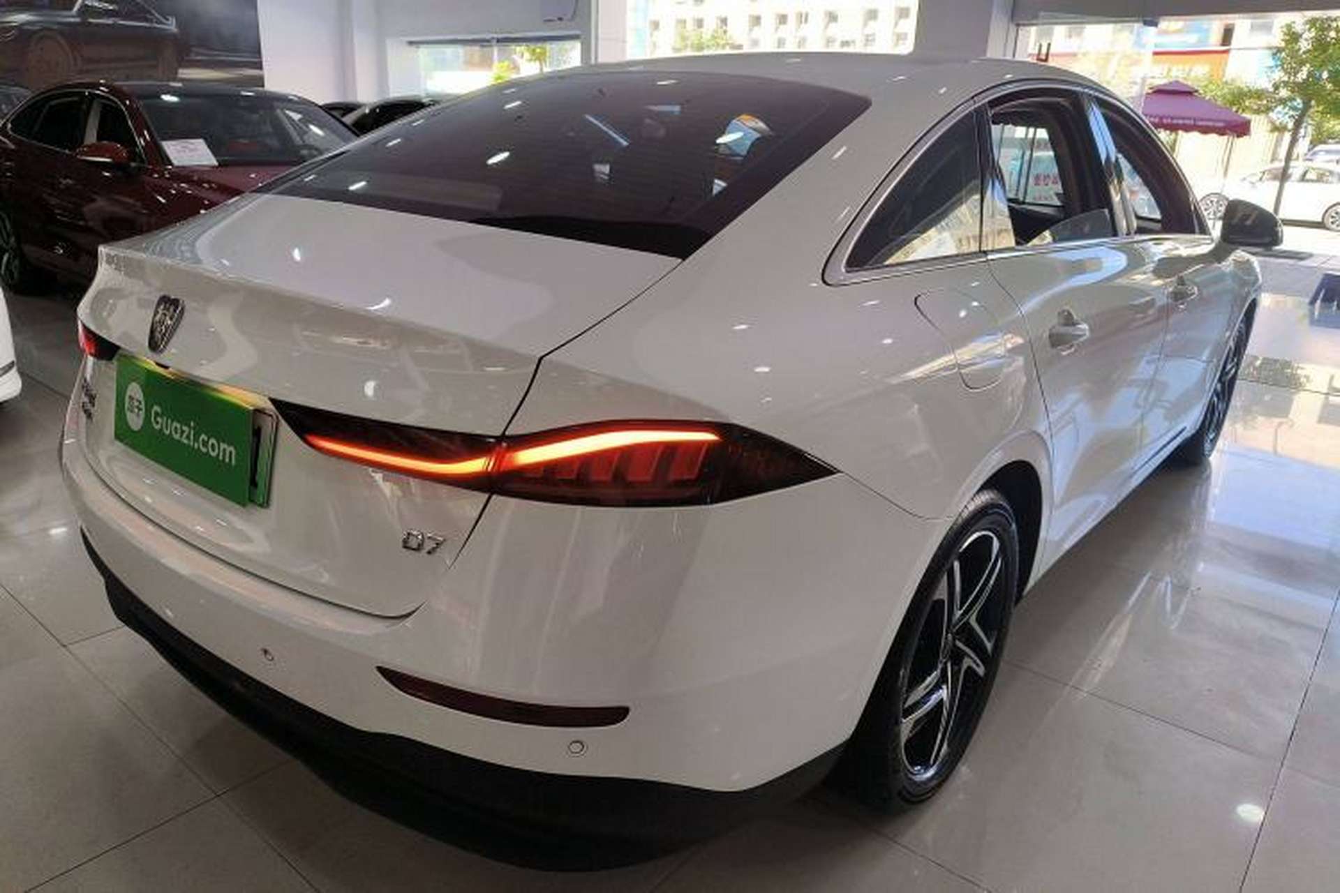 Used Roewe D7 2023 DMH 125km Superior Edition Rear Right 45 Deg