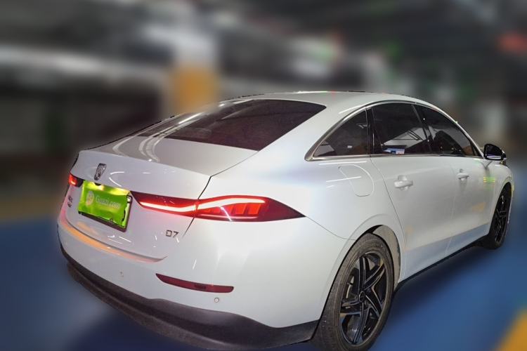 Used Roewe D7 2023 DMH 125km Excellence Edition Rear Right 45 Deg