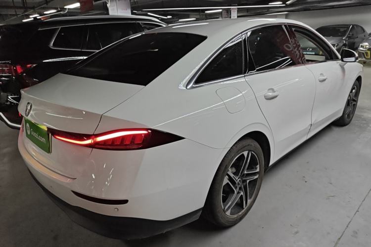 Used Roewe D7 2023 DMH 125km Superior Edition Rear Right 45 Deg