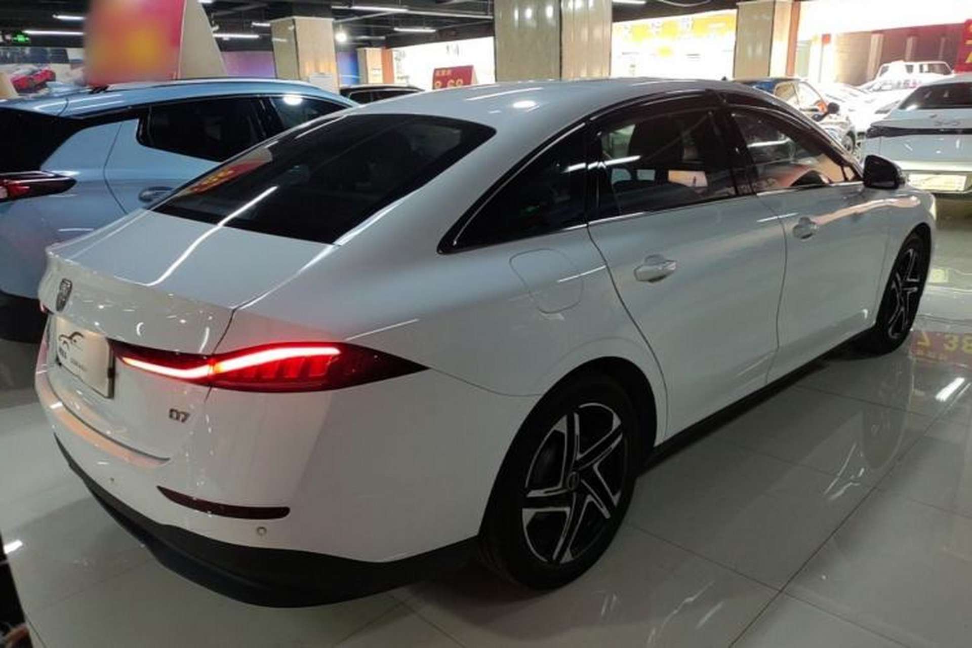 Used Roewe D7 2023 DMH 125km Excellence Edition Rear Right 45 Deg
