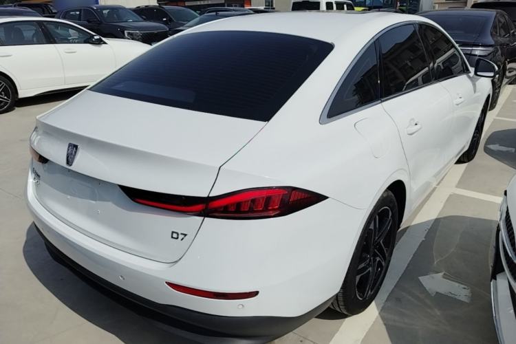Used Roewe D7 2023 DMH 125km Excellence Edition Rear Right 45 Deg
