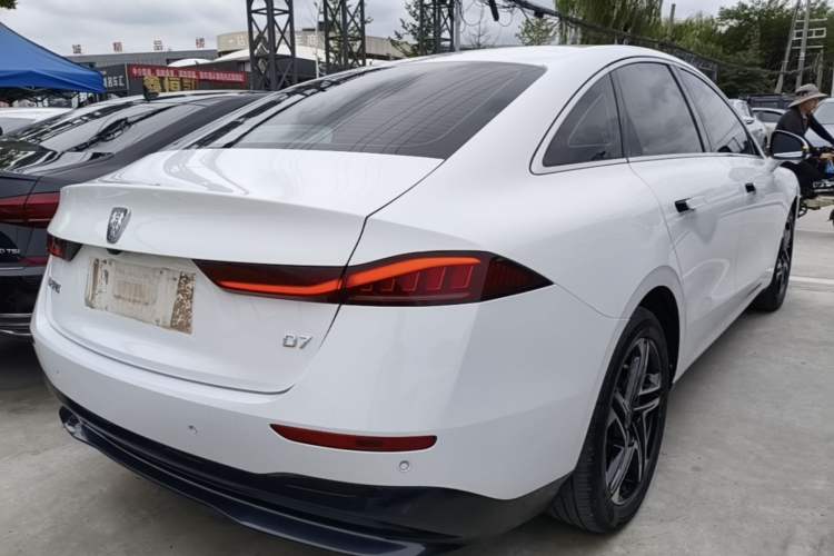 Used Roewe D7 2023 EV 610 km Range Rear-Drive Flagship Model Rear Right 45 Deg
