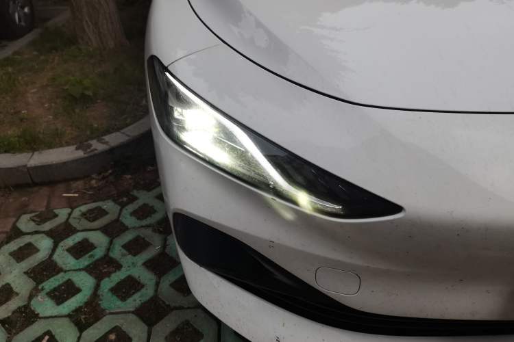 Used Roewe D7 2023 DMH 125km Superior Edition Right Front Headlight
