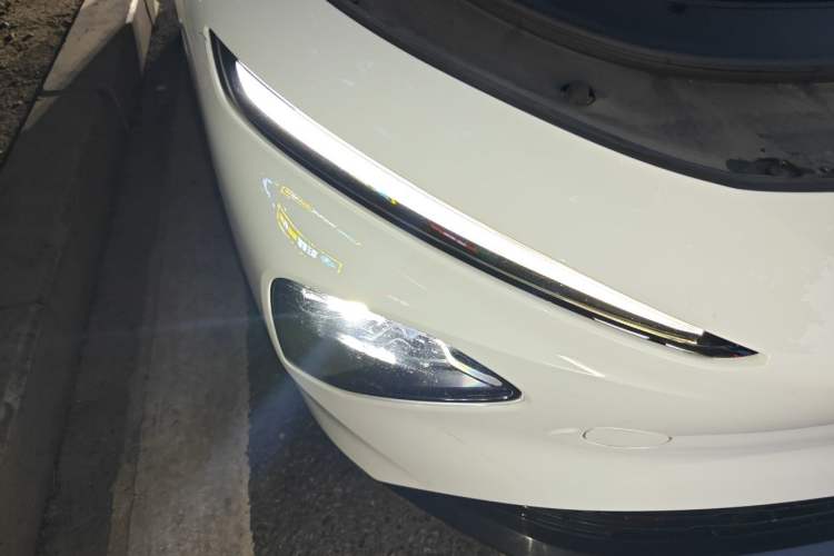 Used Roewe D7 2023 EV 510km Rear-Drive Flagship Edition Right Front Headlight