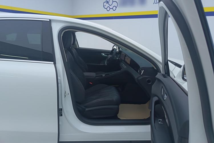 Used Roewe D7 2023 DMH 125km Excellence Edition Right Front Seat