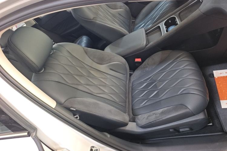 Used Roewe D7 2023 EV 510km Rear-Drive Flagship Edition Right Front Seat
