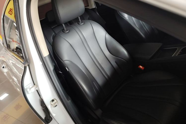 Used Roewe D7 2023 DMH 125km Superior Edition Right Front Seat