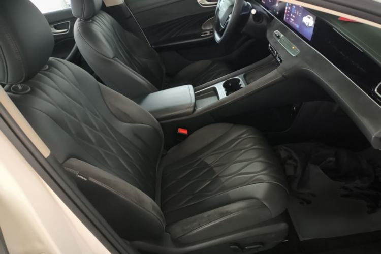 Used Roewe D7 2023 EV 510km Rear-Drive Flagship Edition Right Front Seat