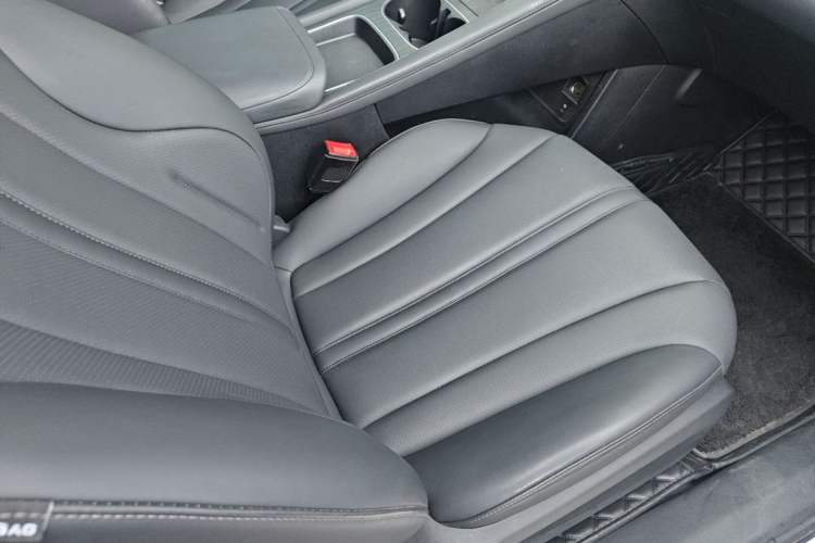 Used Roewe D7 2023 DMH 125km Superior Edition Right Front Seat