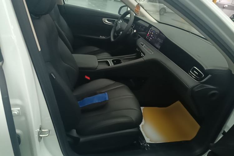Used Roewe D7 2023 DMH 125km Superior Edition Right Front Seat