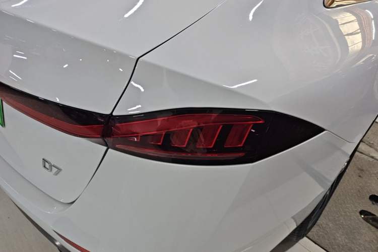 Used Roewe D7 2023 EV 510km Rear-Drive Flagship Edition Right Rear Taillight