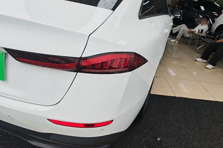 Used Roewe D7 2023 DMH 125km Excellence Edition Right Rear Taillight