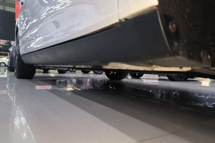 Used Roewe D7 2023 DMH 125km Excellence Edition Right Side Sill