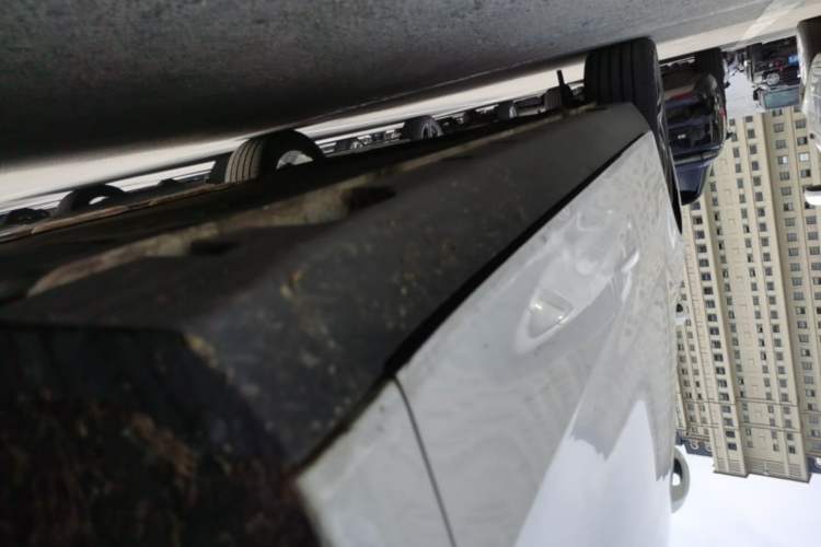 Used Roewe D7 2023 DMH 125km Superior Edition Right Side Sill
