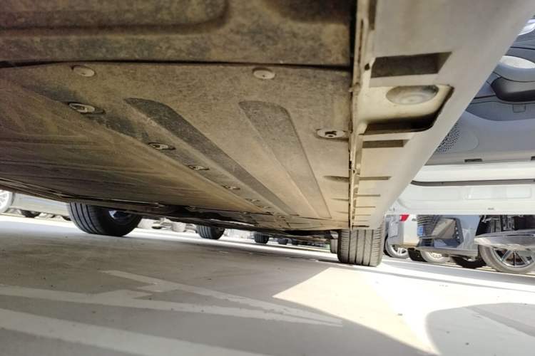 Used Roewe D7 2023 DMH 125km Excellence Edition Right Side Sill
