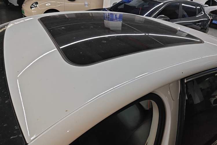 Used Roewe D7 2023 DMH 125km Excellence Edition Roof