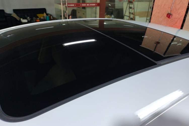 Used Roewe D7 2023 DMH 125km Excellence Edition Roof