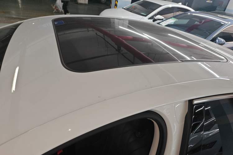 Used Roewe D7 2023 EV 510km Rear-Drive Flagship Edition Roof