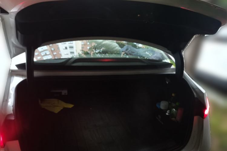 Used Roewe D7 2023 DMH 125km Superior Edition Trunk
