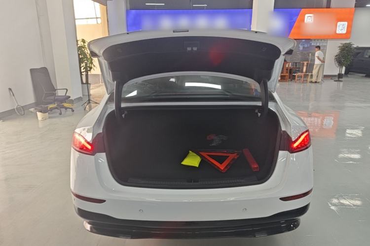 Used Roewe D7 2023 EV 510km Rear-Drive Excellence Edition Trunk