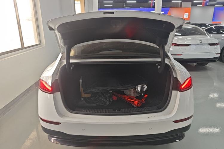 Used Roewe D7 2023 EV 510km Rear-Drive Excellence Edition Trunk