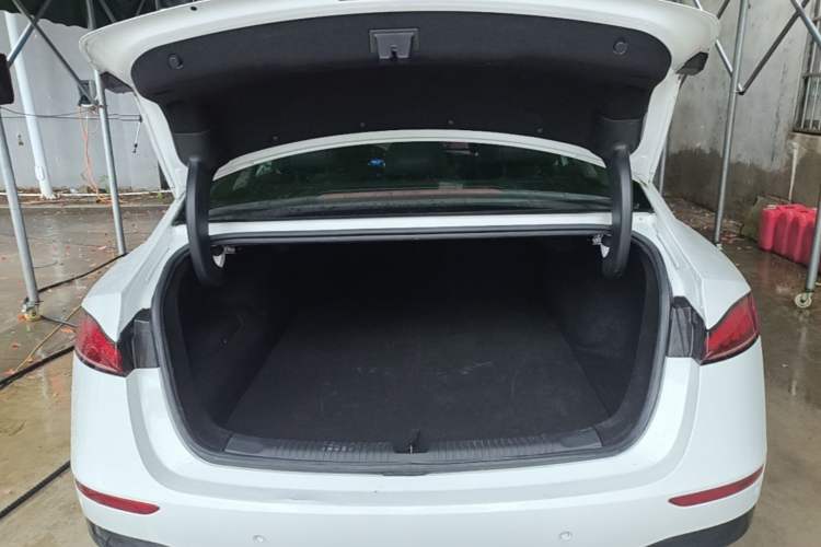 Used Roewe D7 2023 EV 510km Rear-Drive Flagship Edition Trunk