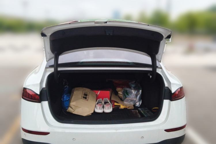 Used Roewe D7 2023 DMH 125km Excellence Edition Trunk