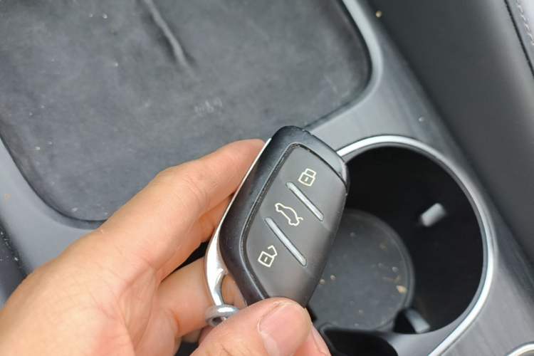 Used Roewe D7 2023 DMH 125km Superior Edition Vehicle Key