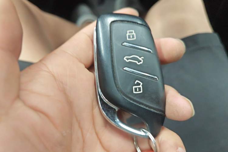 Used Roewe D7 2023 EV 510km Rear-Drive Flagship Edition Vehicle Key
