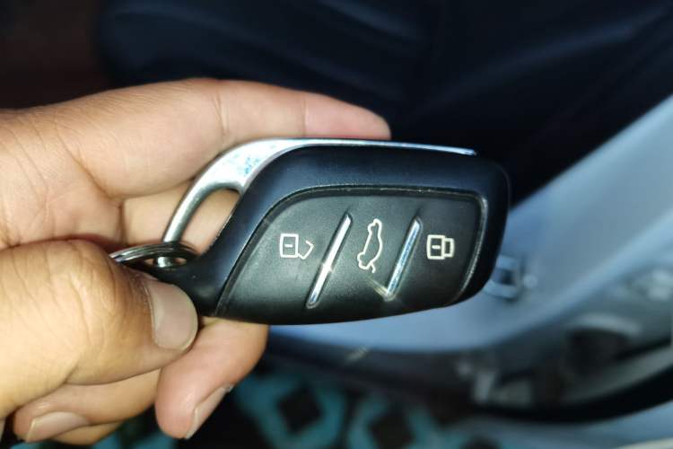 Used Roewe D7 2023 DMH 125km Superior Edition Vehicle Key
