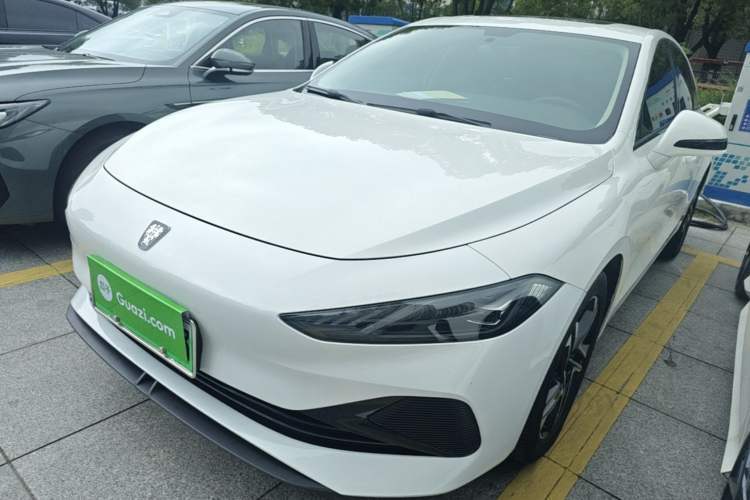 Used Roewe D7 2023 DMH 125km Superior Edition Guazi used car, China used car export, Used car for sale, Used  cars, Cheapest cars for sale