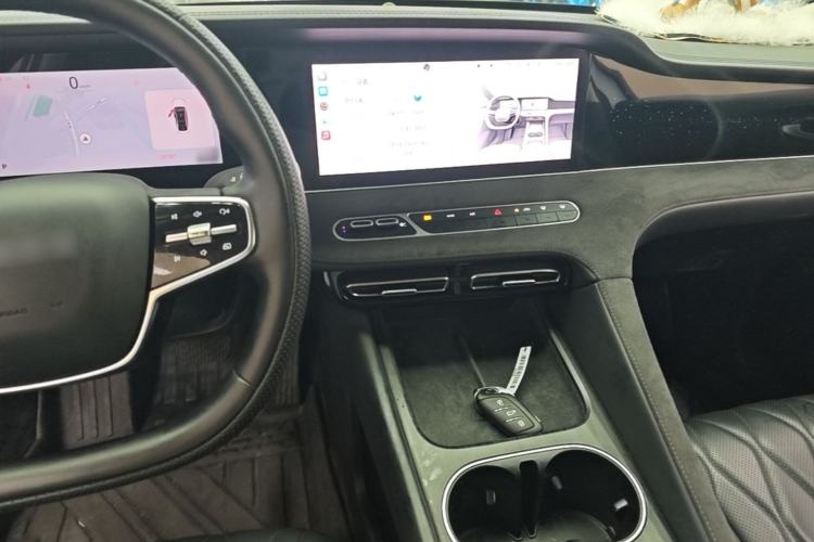 Used Roewe D7 2024 EV 510km Travel Edition Center Console