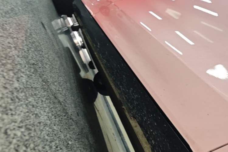 Used Roewe D7 2024 EV 510km Travel Edition Right Side Sill