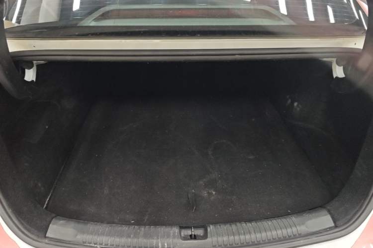 Used Roewe D7 2024 EV 510km Travel Edition Trunk