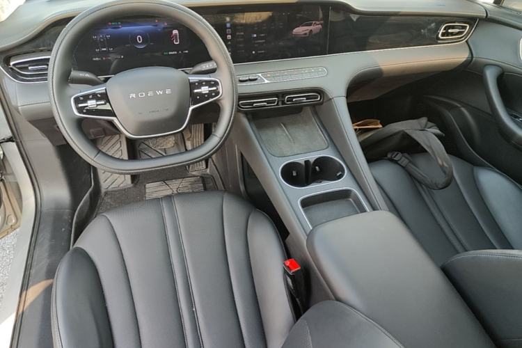 Used Roewe D7 2025 DMH 125km World Champion Edition Center Console