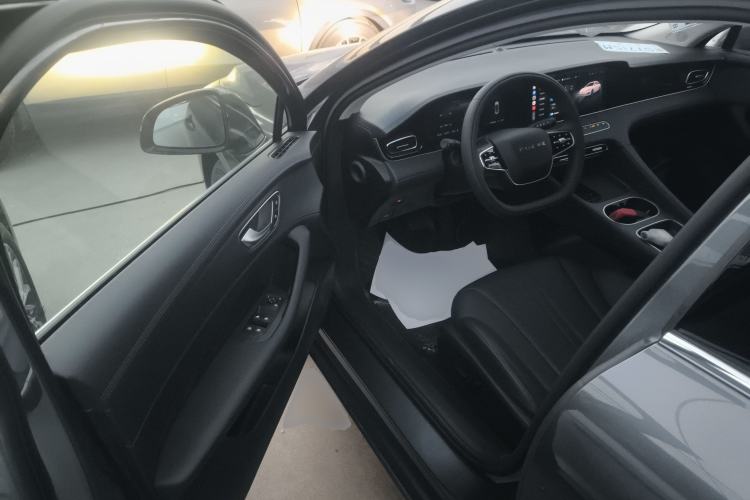 Used Roewe D7 2025 DMH 125km World Champion Edition Driver Seat