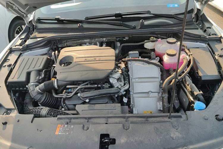 Used Roewe D7 2025 DMH 125km World Champion Edition Engine Bay