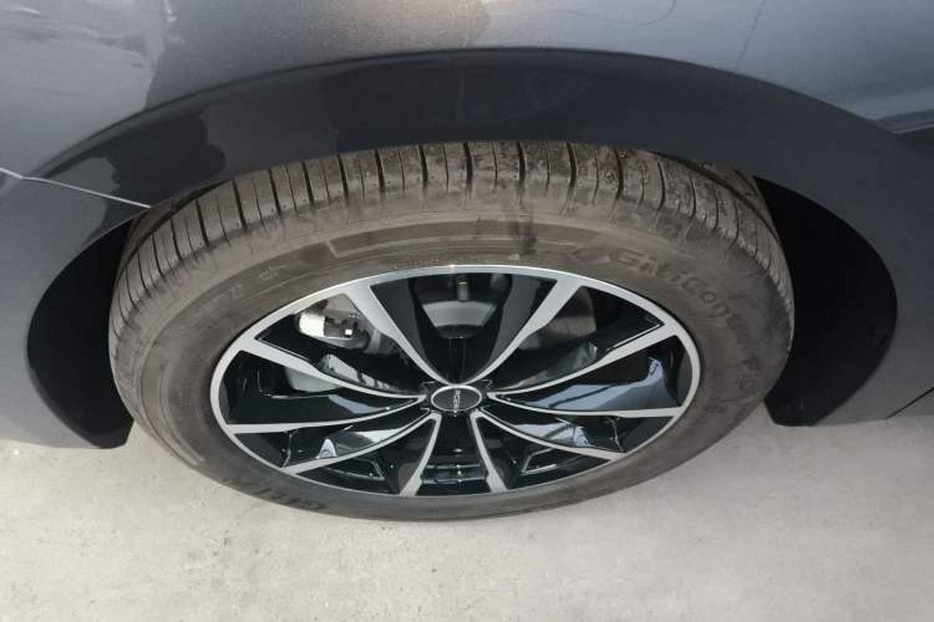 Used Roewe D7 2025 DMH 125km World Champion Edition Exterior 4