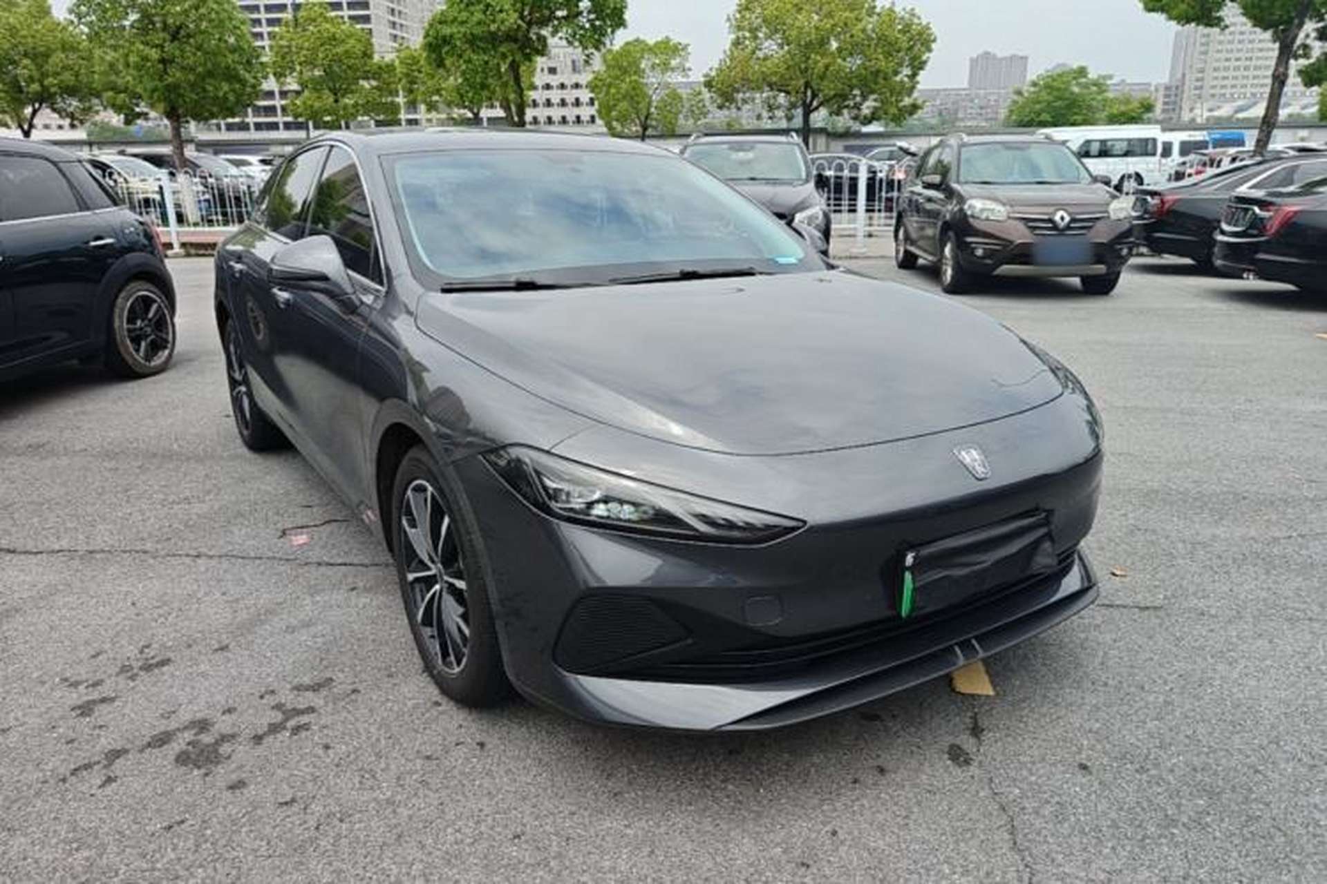 Used Roewe D7 2025 DMH 125km World Champion Edition Front Right 45 Deg