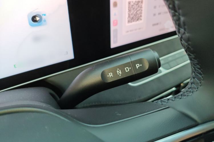 Used Roewe D7 2025 DMH 125km World Champion Excellence Edition Gear Lever