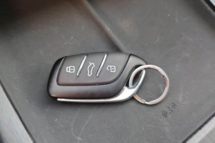 Used Roewe D7 2025 DMH 125km World Champion Excellence Edition Interior 1