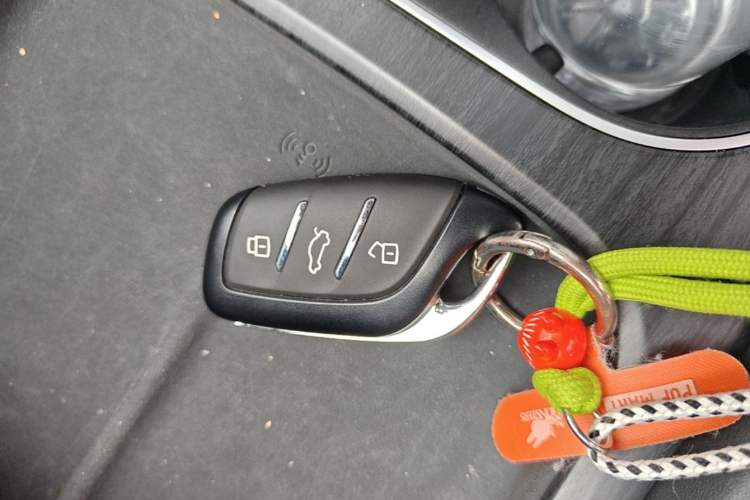 Used Roewe D7 2025 DMH 125km World Champion Edition Interior 1