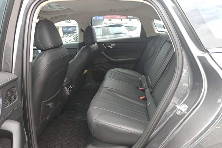 Used Roewe D7 2025 DMH 125km World Champion Edition Left Rear Seat