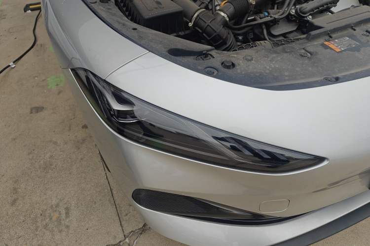 Used Roewe D7 2025 DMH 125km World Champion Excellence Edition Right Front Headlight